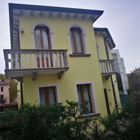 Casa de hóspedes Rendina 3*